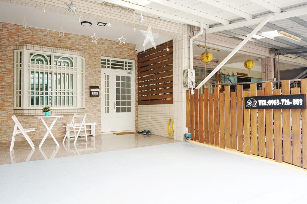 Zhuji Hostel Donggang Exterior photo
